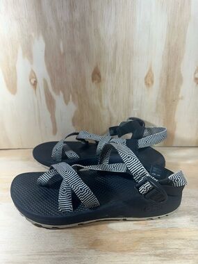 Chaco Black & White Sandals Women’s Size 10
